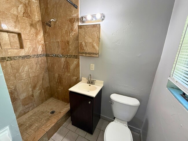 Building Photo - 1711 NW 135th St