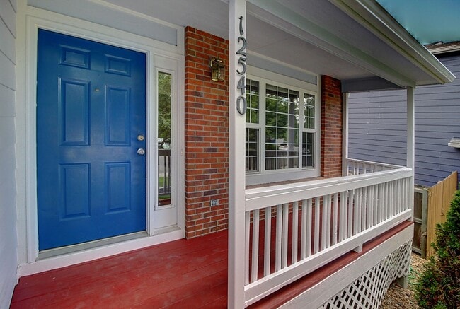 Building Photo - Charming 3 Bed 2 Bath Willow Run Home - Available August 10!