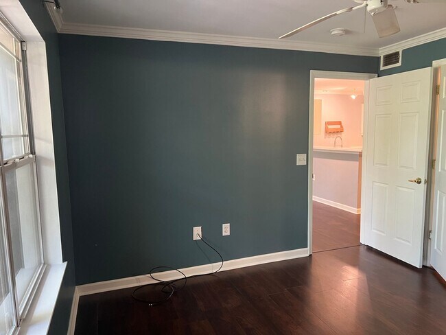 Building Photo - Beautifully Updated Brighton Bay Villa