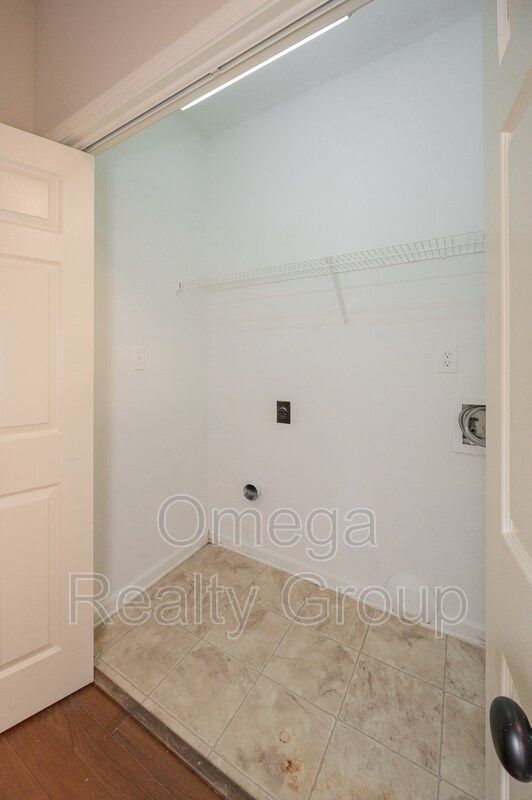 Building Photo - 5314 Austin St