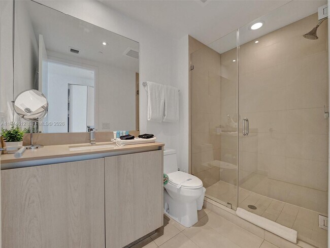 Building Photo - 4111 S Ocean Dr