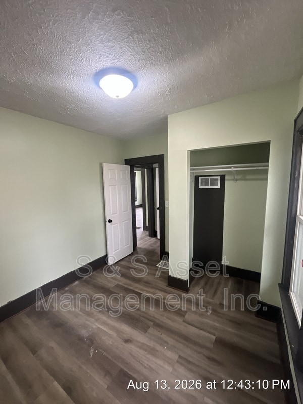 Building Photo - 1006 Mahlon St