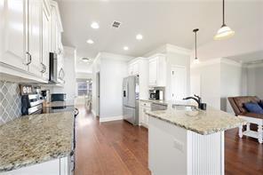 Building Photo - 304 Red Cap Cir