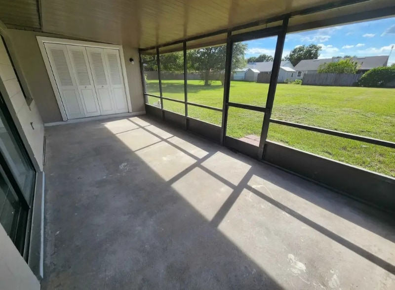 Building Photo - 5605 Struthers Ct