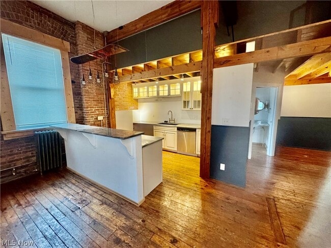 Building Photo - 2672 W 14th St