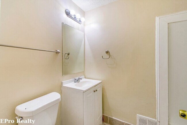 Building Photo - Don’t Miss Out! Look, Lease, and Live Specials EXTENDED to January 31st!