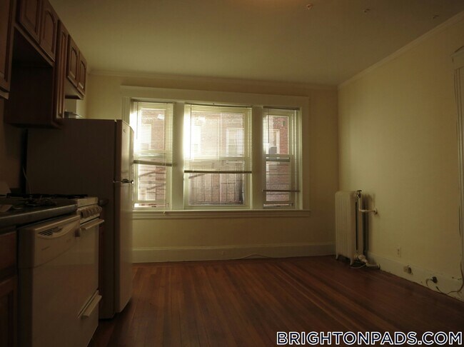 Building Photo - 1615 Commonwealth Ave