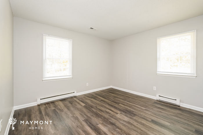 Building Photo - 5916 Stoneybrook Cir