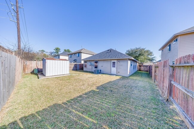 Building Photo - 21927 Octavia Way