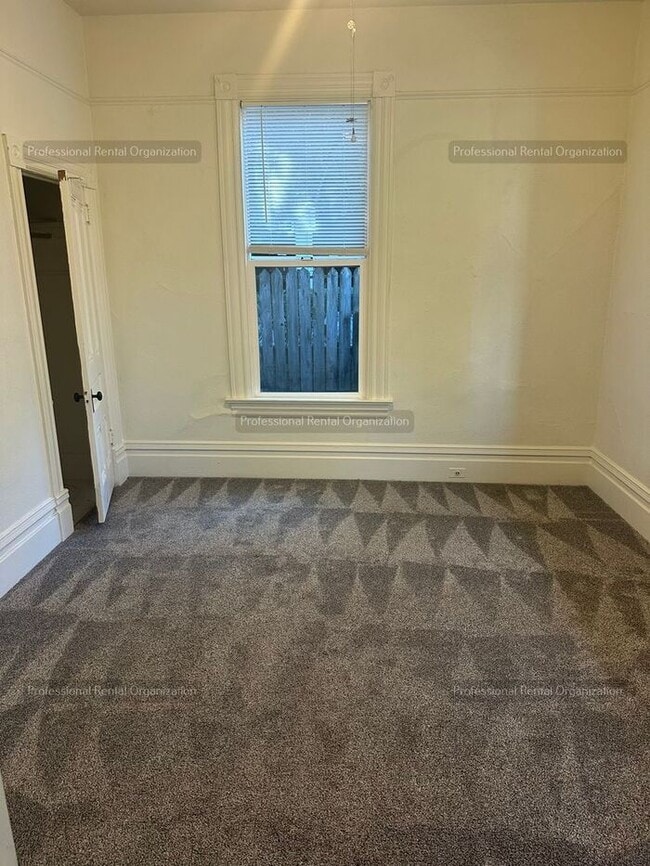 Building Photo - One bedroom Gem in Heart of Quaint, Historic West Petaluma