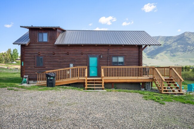 Building Photo - 5406 Henrys Lake Rd