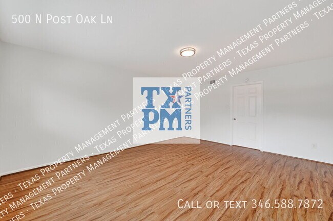 Building Photo - 500 N Post Oak Ln