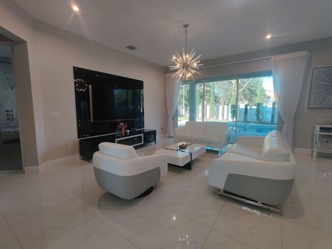 Building Photo - Beautiful home in Estates at Parkside