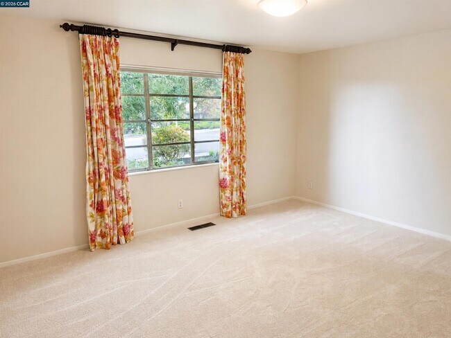 Building Photo - 12195 Blythen Way