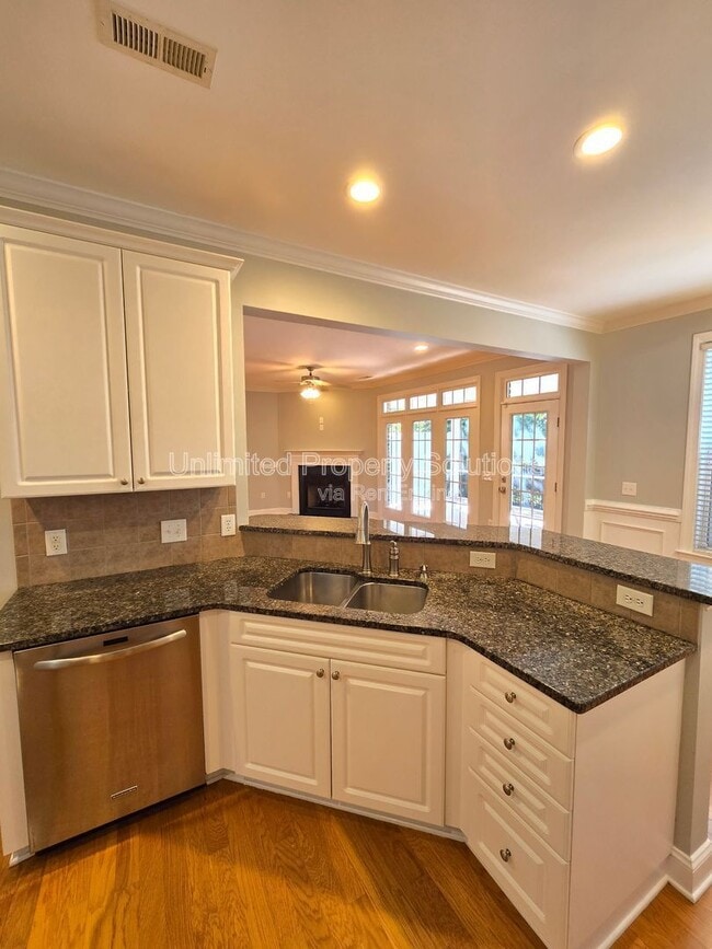 Building Photo - 4838 Whitner Dr