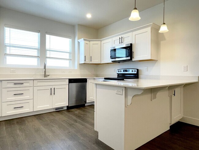 Building Photo - 4411 W Monument Peak Dr