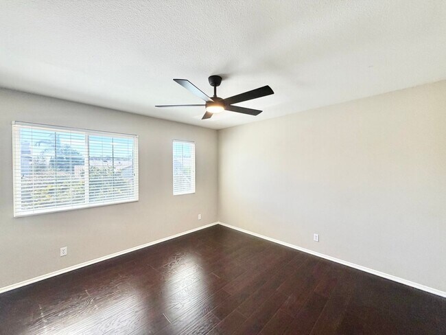 Building Photo - 42041 Delmonte St