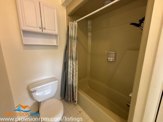 Building Photo - 7826 Bodkin View Dr