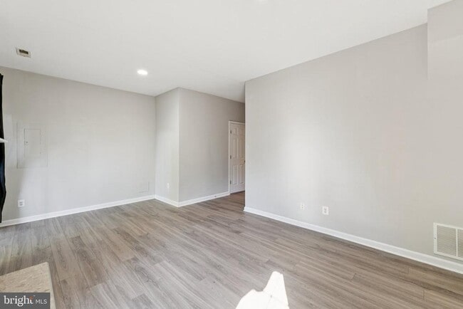 Building Photo - 1185 Cypress Tree Pl