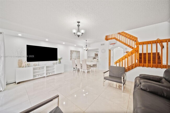Building Photo - 9883 SW 118th Pl