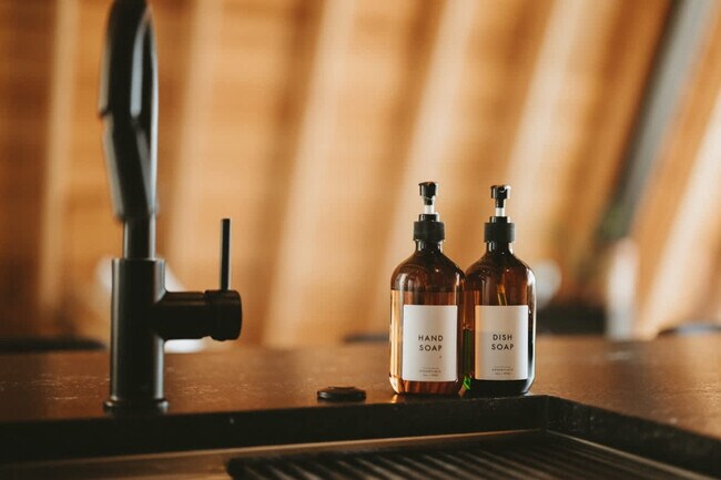 Building Photo - 503 NW D St