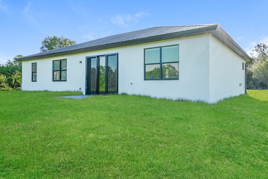 Building Photo - 6129 Higgins Ave