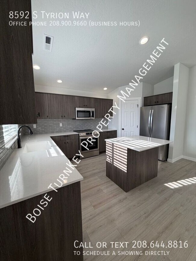 Building Photo - 8592 S Tyrion Wy