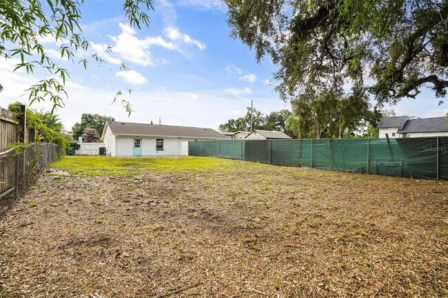 Building Photo - 2720 Sunrise Ct