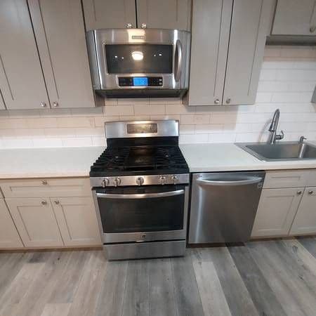 Building Photo - 445 E Francis St