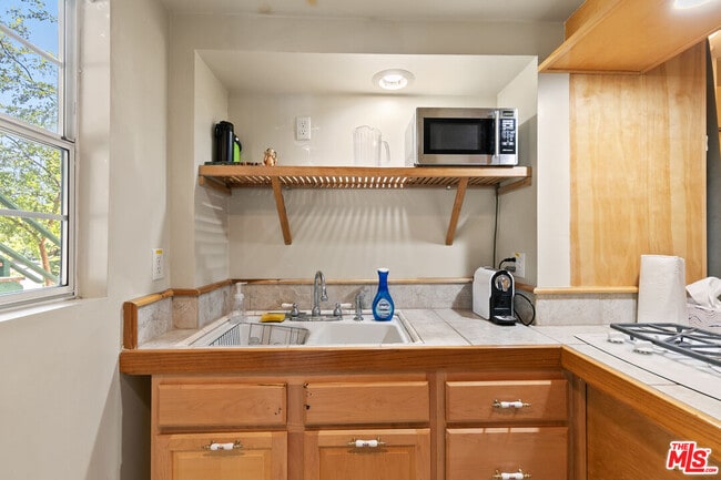 Building Photo - 11320 Alethea Dr