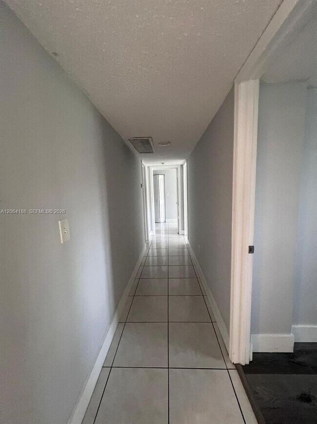 Building Photo - 6861 SW 147th Ave