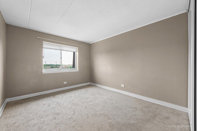 Building Photo - 300 S Roselle Rd