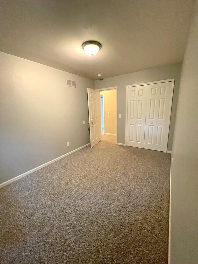 Building Photo - 230/232 Brookridge Rd.