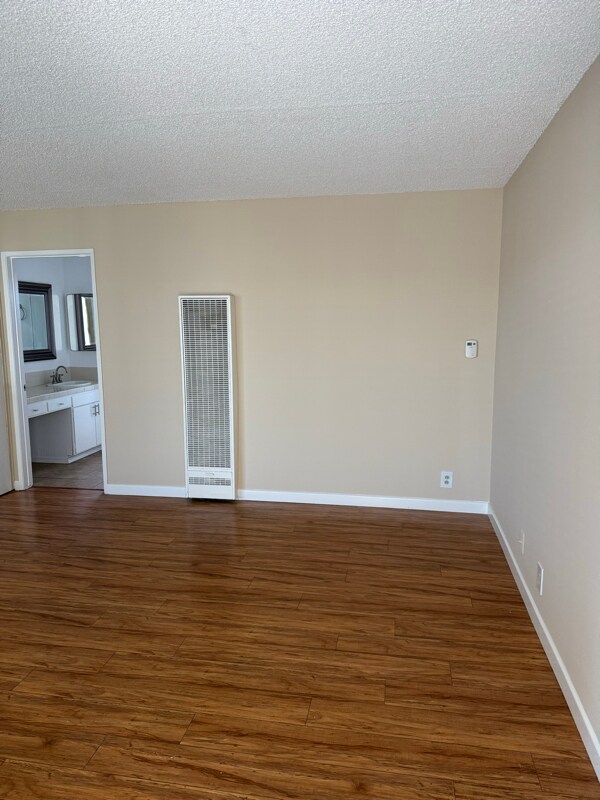 Building Photo - 23611 Arlington Ave