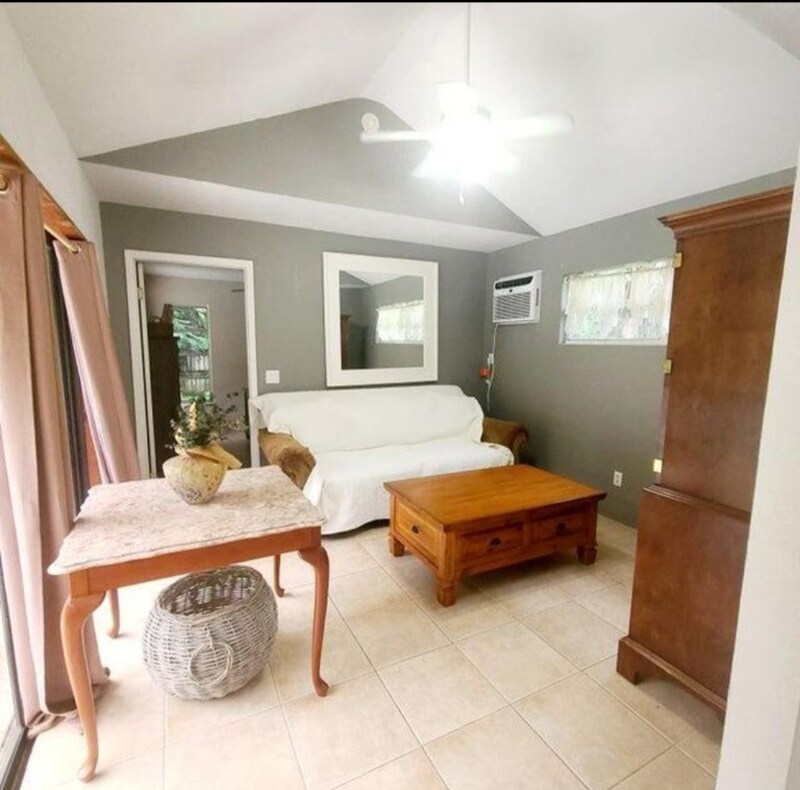 Building Photo - 4949 Belvedere Rd