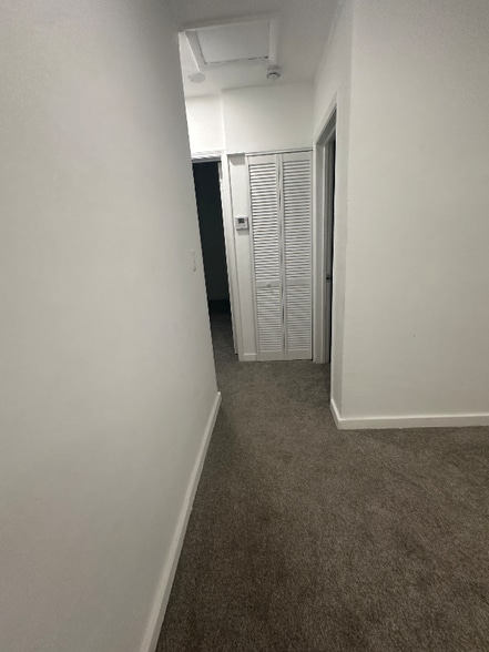 Building Photo - 731 SW 8th Ave