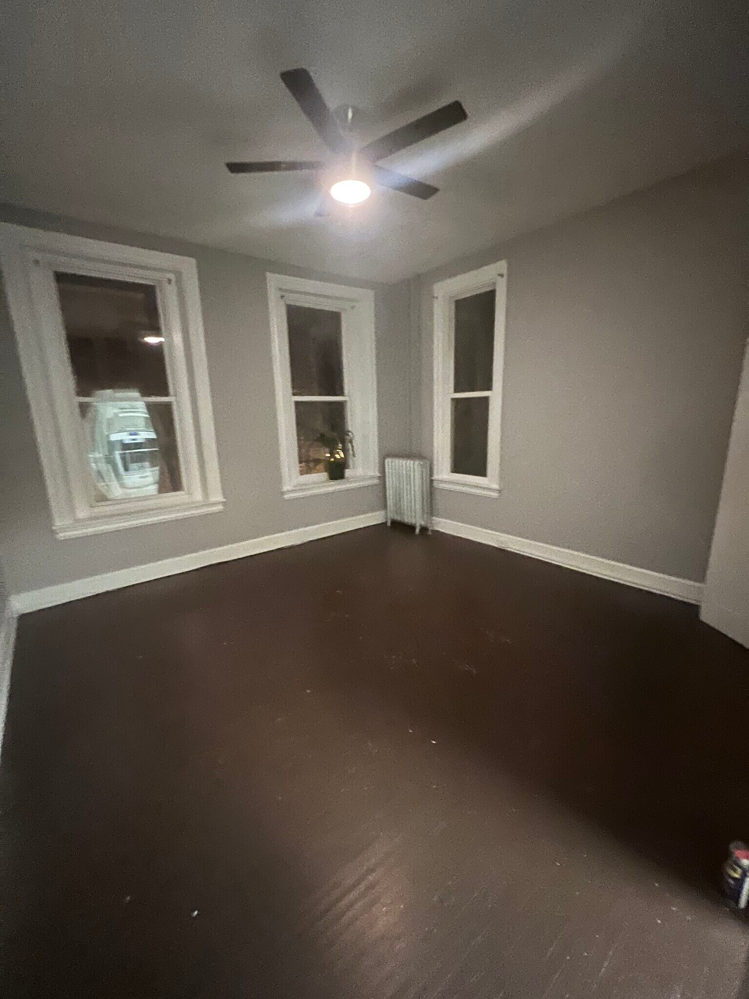 Building Photo - 243 N Queen St