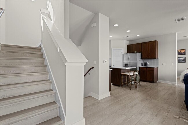 Building Photo - 2900 Pither Ln