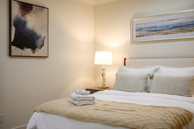 Building Photo - Gated Newport Coast 5BR w/ Pool Access