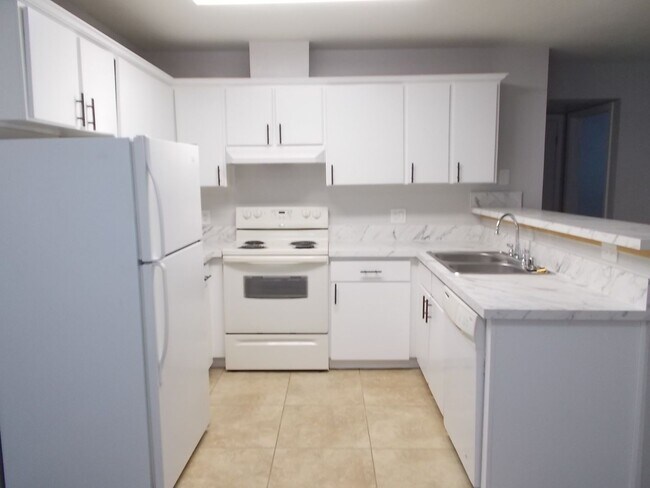 Building Photo - 2732 Alicialynn Way
