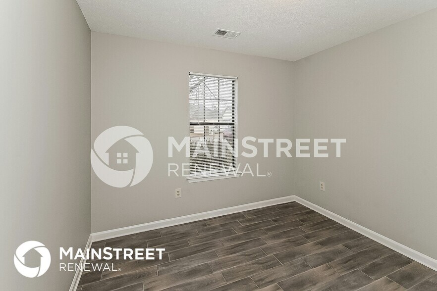 Building Photo - 5429 Kindle Creek Dr