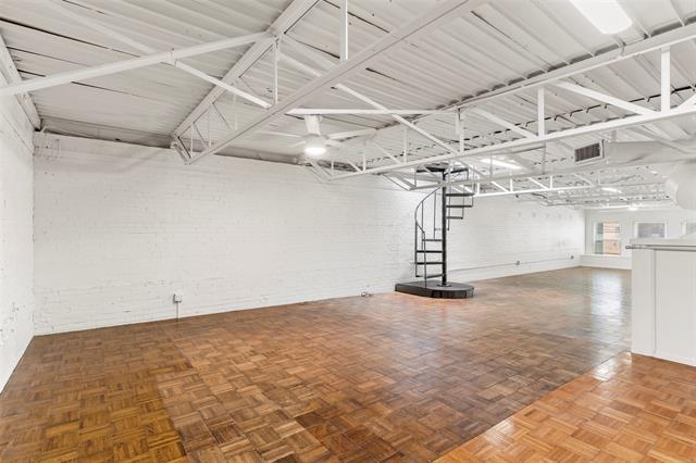 Building Photo - 306 S Walton St