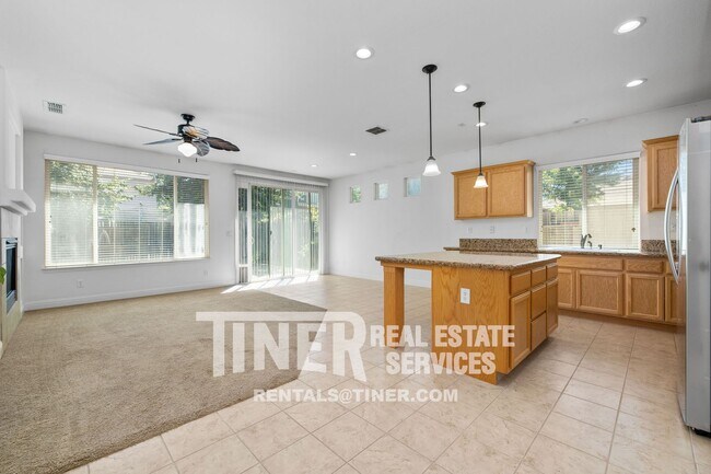 Building Photo - 12236 Habitat Way
