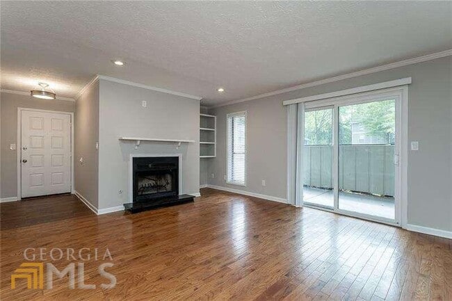 Building Photo - 306 Wynnes Ridge Cir SE