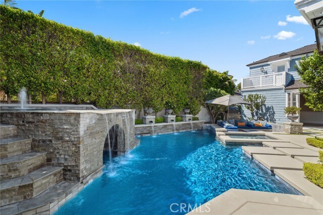 Building Photo - 5 Cape Woodbury