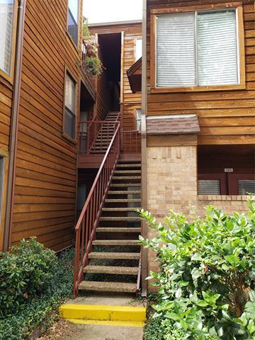 Building Photo - 2305 Basil Dr