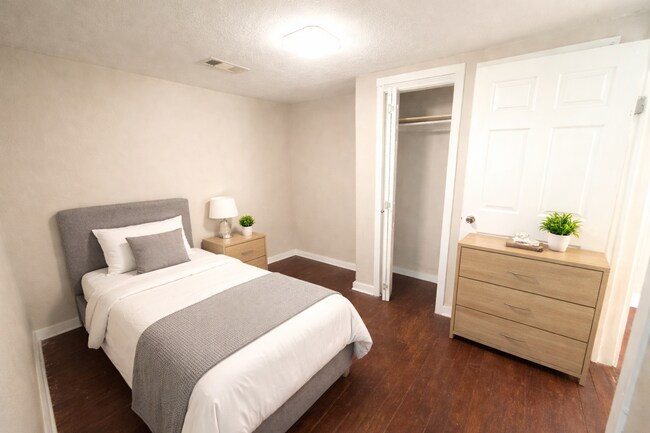 Building Photo - 5012 Avenue K Ave