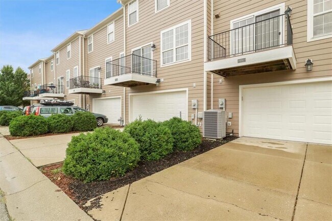 Building Photo - 172 Straughn Ln