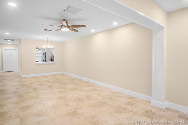 Building Photo - 1111 Mahogany Way