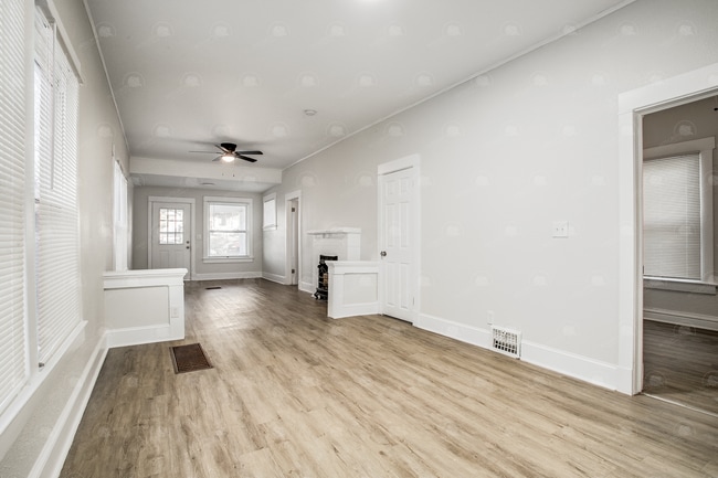 Building Photo - Cozy and Charming Two-Bedroom House with M...